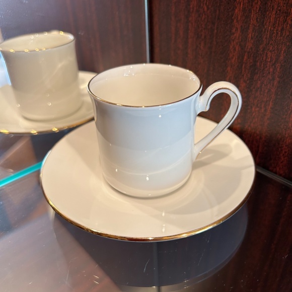 Queen's China Staffordshire English Fine Bone China White Cup & Saucer - 2 Sets - Picture 7 of 8